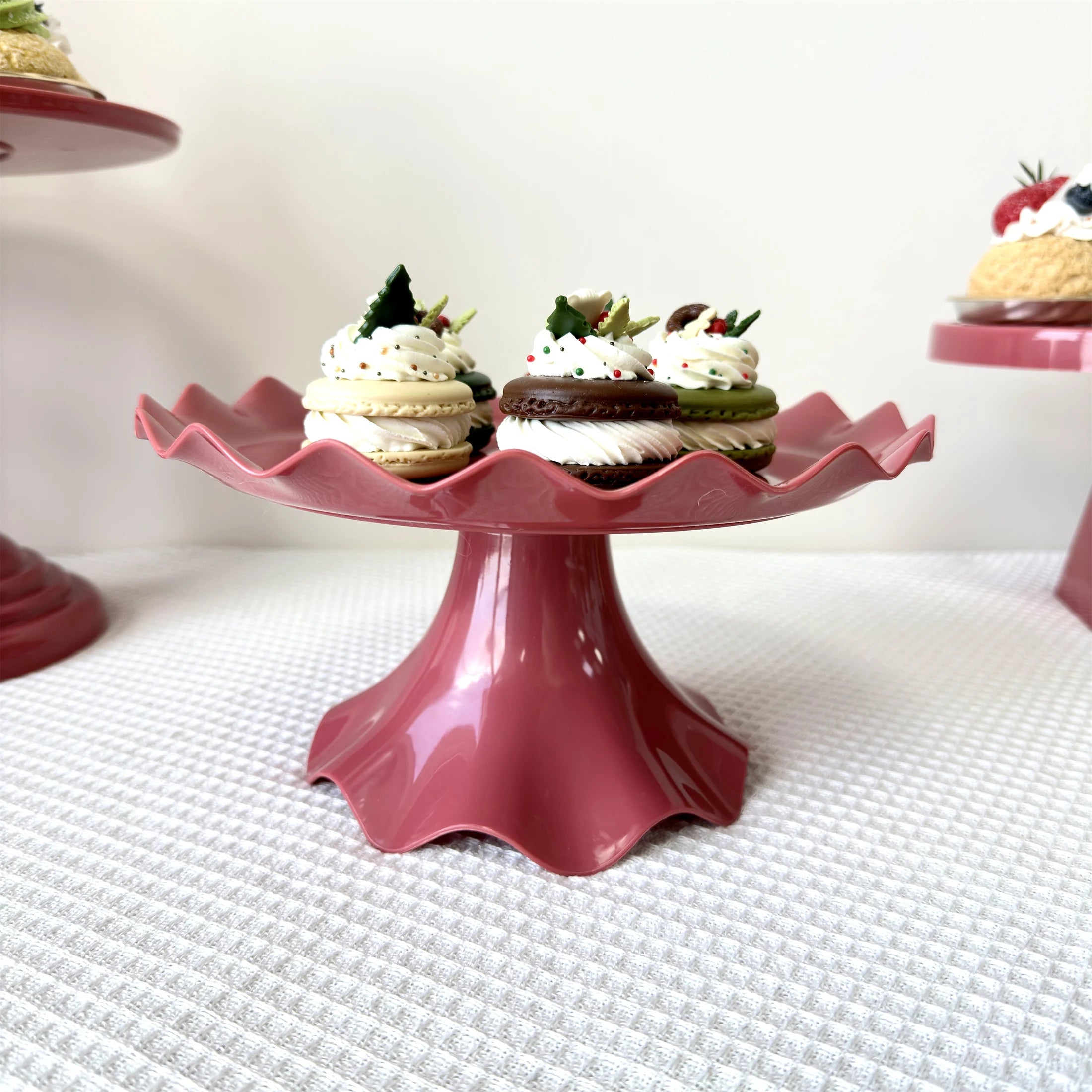 one piece plastic decorative Cupcake Stand Cake Display:Dessert Holder Cookie Pedestal Stands Plastic Trays for Desserts Plate